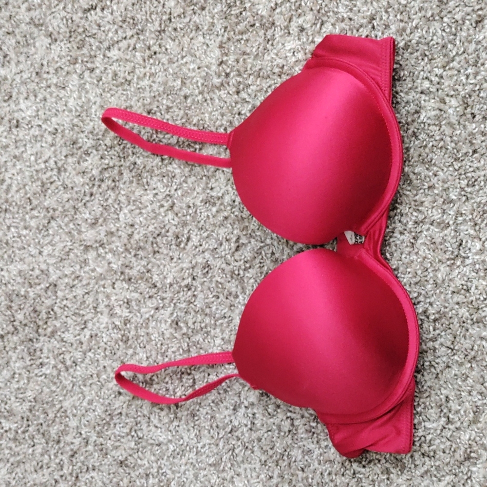 FINAL SALE Maidenform Bra 36B